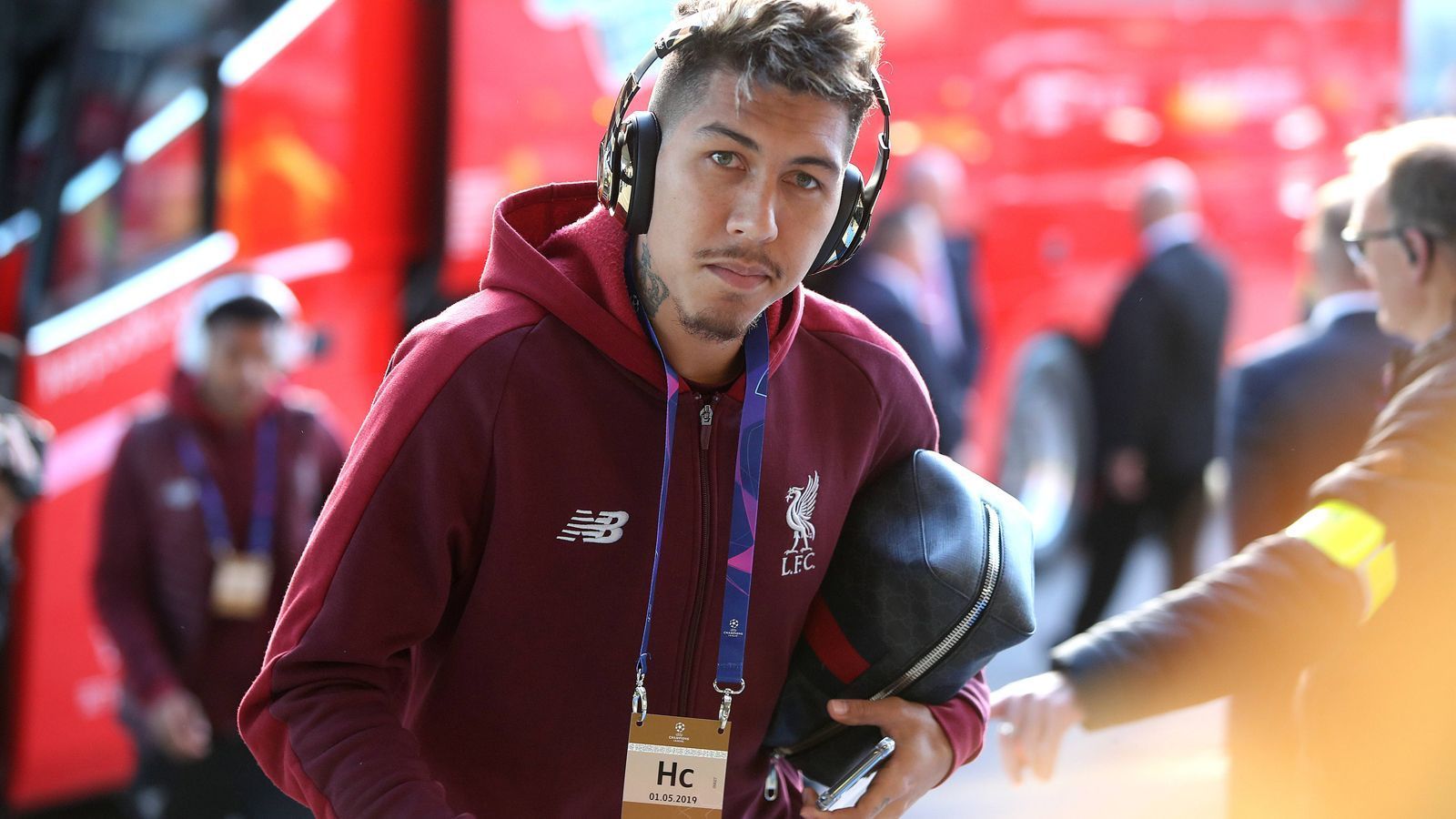 
                <strong>Roberto Firmino</strong><br>
                Kommt in der 79. Minute, um wenigstens noch ein Auswärtstor zu erzielen.  Vier Minuten später hat er eine gute Chance, sein Schuss wird aber auf der Linie geblockt. Ohne Bewertung
              