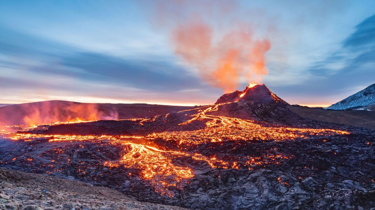 Spektakuläre Bilder: Fagradalsfjall Vulkanausbruch