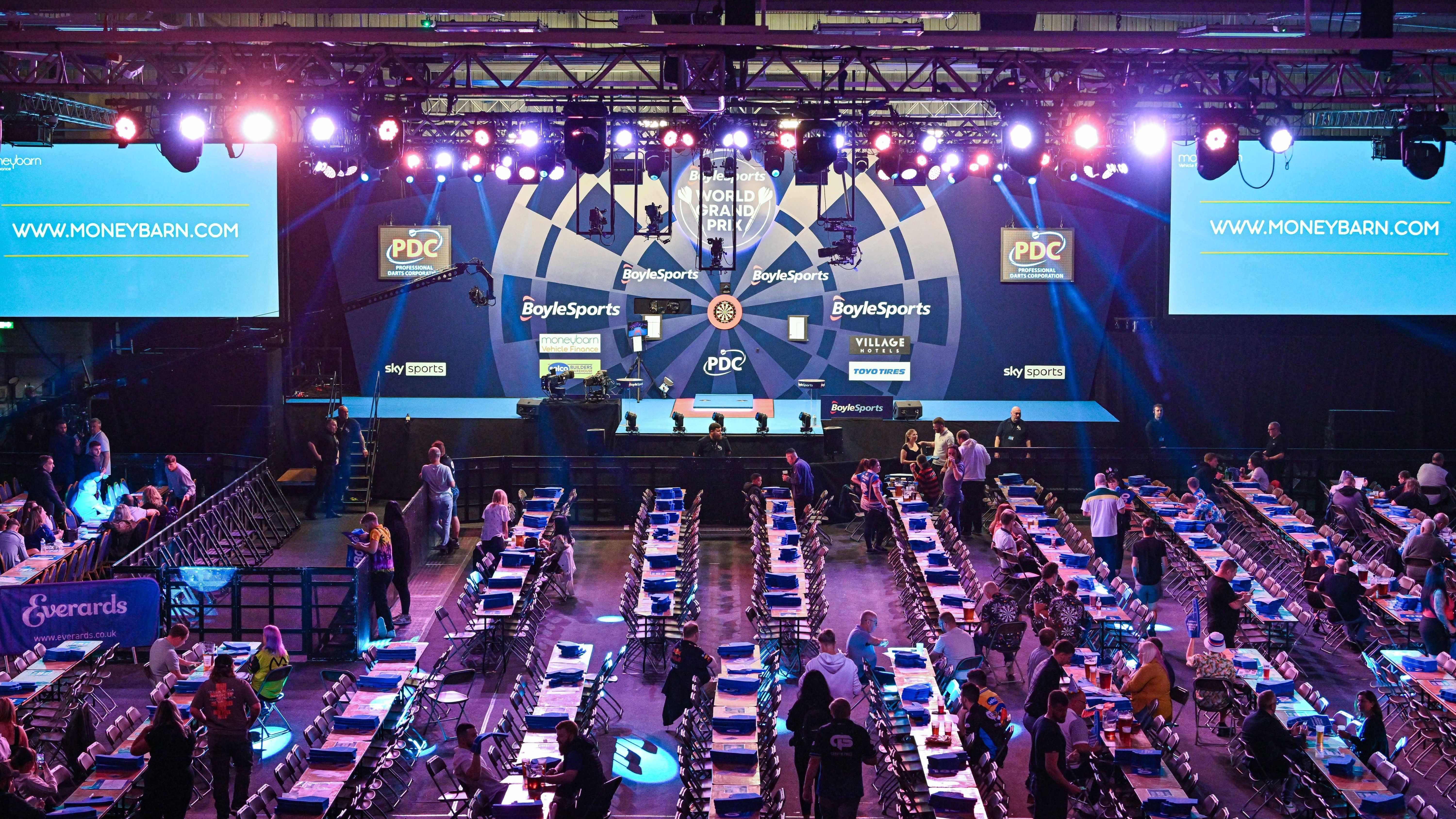 <strong>World Grand Prix<br></strong>Datum: 6. bis 12. Oktober<br>Austragungsort: Leicester (England) oder Dublin (Irland)<br>Preisgeld für den Sieger: 120.000 Pfund<br>Teilnehmerfeld: 32 Spieler<br>Titelverteidiger: Mike De Decker