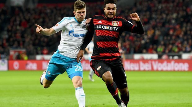 
                <strong>Jonathan Tah (Bayer Leverkusen)</strong><br>
                Verteidiger: Jonathan Tah (Bayer Leverkusen). Eine Saison in der zweiten Liga hat Jonathan Tah gereicht, um zu einem grundsoliden Innenverteidiger zu wachsen. Mit 19 Jahren ist der U-21 Nationalspieler absolut souverän in Zweikämpfen und Laufduellen und überzeugt darüber hinaus im Aufbauspiel. Er spielt eine fehlerfreie Hinrunde und zeigt wie viel Potenzial in ihm steckt. 
              