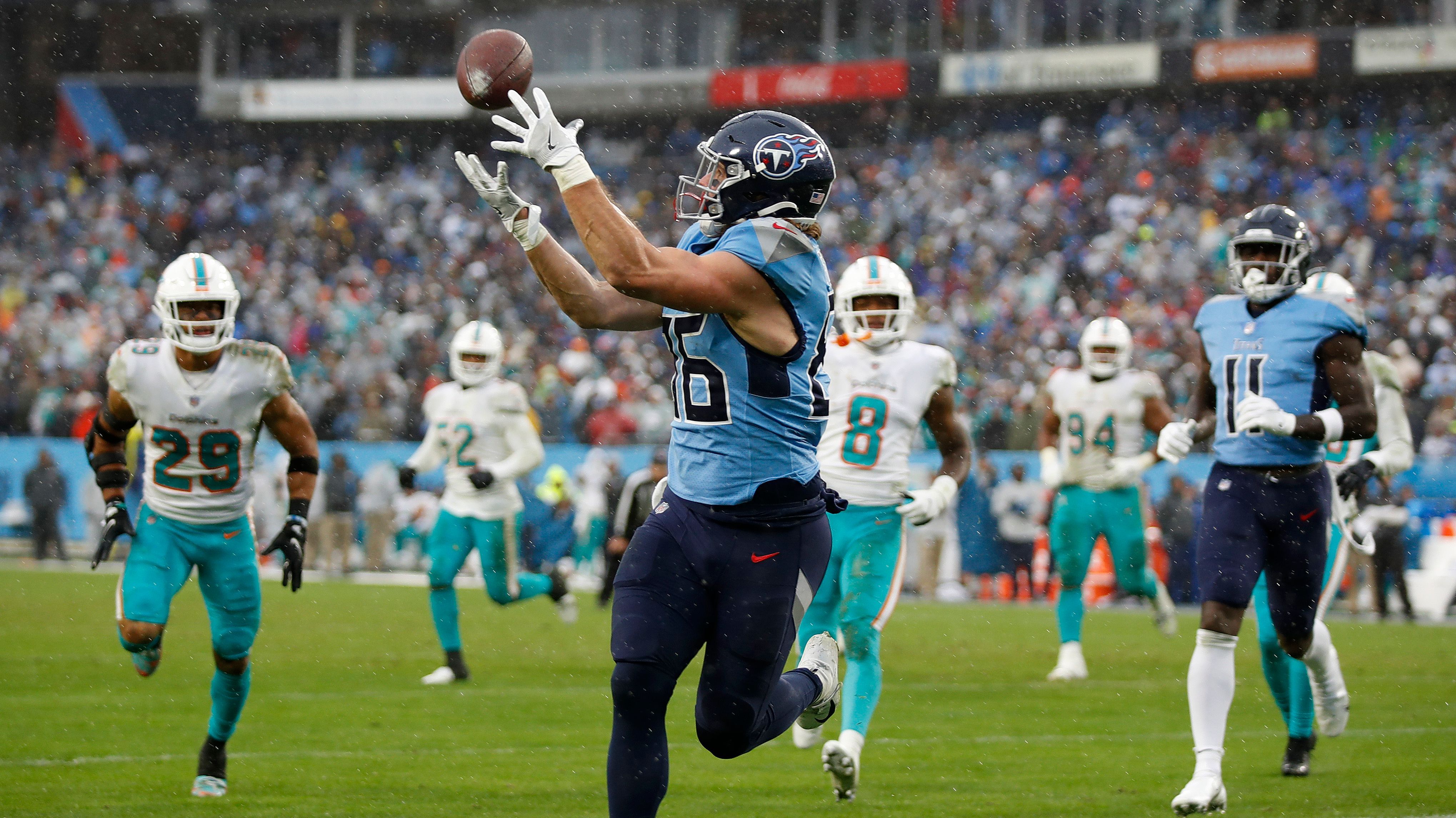 <strong>Tennessee Titans</strong><br>Saison 2021<br>Am 02.01.2022 im Spiel gegen die Miami Dolphins<br>Endergebnis: 34-3