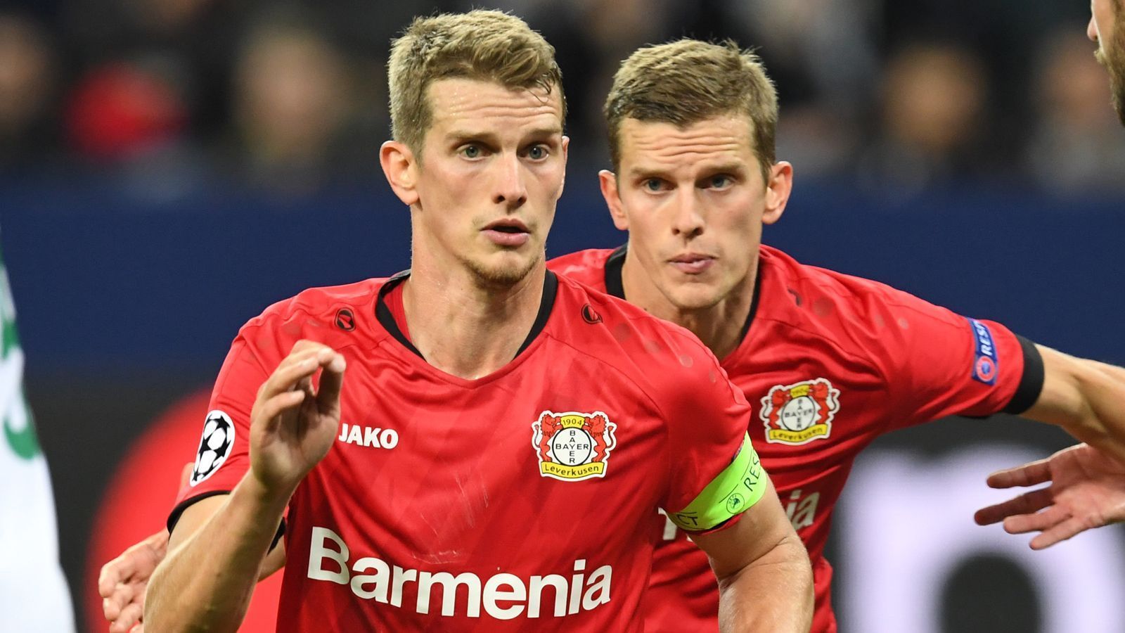 
                <strong>Lars (li.) und Sven Bender (re., Bayer Leverkusen)</strong><br>
                Gemeinsame Champions-League-Spiele: 4
              