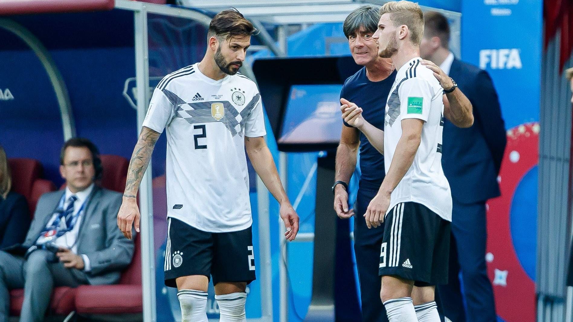 <strong>Marvin Plattenhardt</strong><br>Ein Jahr nach dem Ablauf seines Vertrags bei Hertha BSC beendet Marvin Plattenhardt seine Karriere. Der frühere DFB-Star, der bei der WM 2018 dabei war, erklärte im "Bild"-Interview, mehrere Angebote gehabt zu haben. Zugesagt hat ihm davon aber keines. Stattdessen leiten er und Ehefrau Sara nun die gemeinsam gegründete Firma Pinu, die vegane Milchalternativen aus Pistazien herstellt.