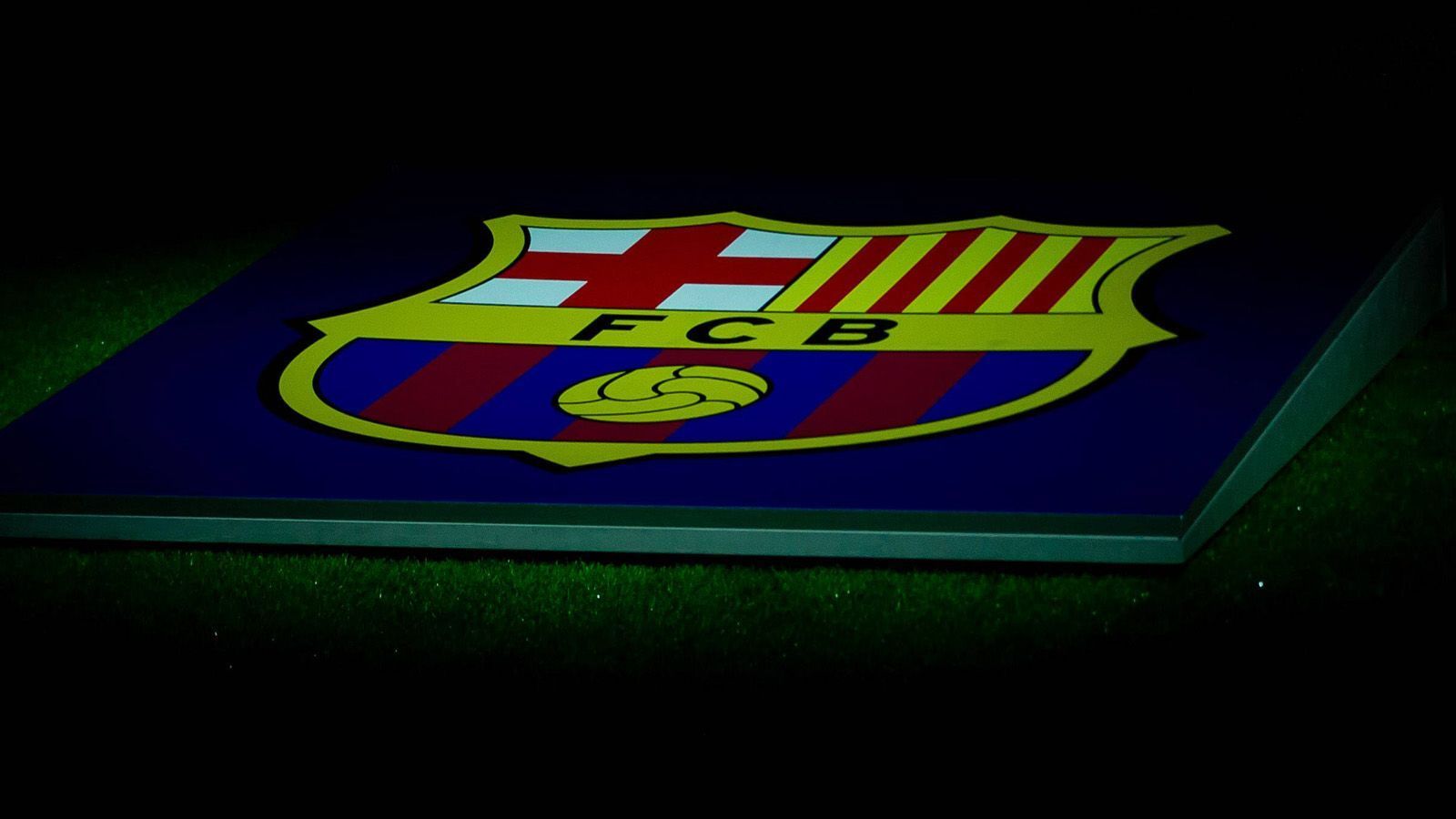 <strong>Platz 3: FC Barcelona (2023 3. Platz)</strong><br>
                Markenwert: 1,511 Milliarden Euro
