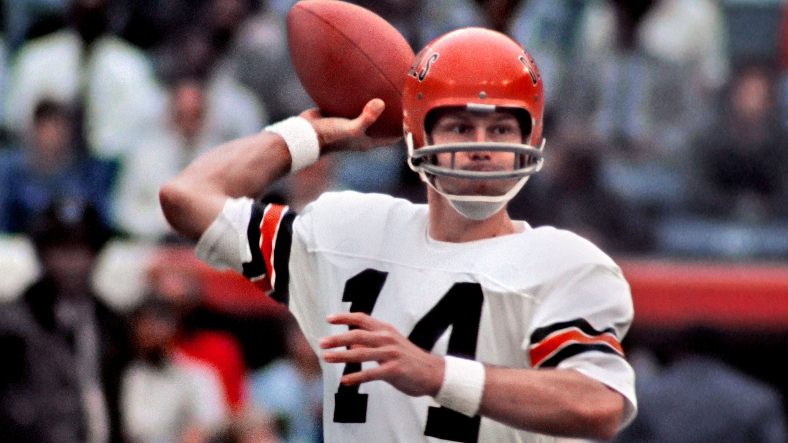 <strong>Cincinnati Bengals - Ken Anderson</strong><br>Passing-Yards: 32.838<br>Passing-Touchdowns: 197<br>Jahre im Team: 16<br>Absolvierte Spiele: 192