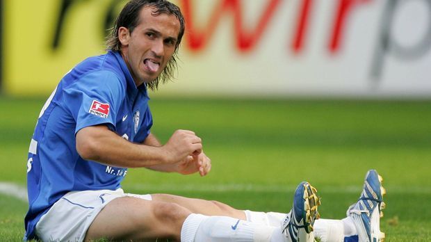 
                <strong>Letzter HSV-Sieg in München: So sah die Welt damals aus</strong><br>
                Theofanis Gekas vom VfL Bochum krönt sich mit 20 Treffern zum Torschützenkönig.
              