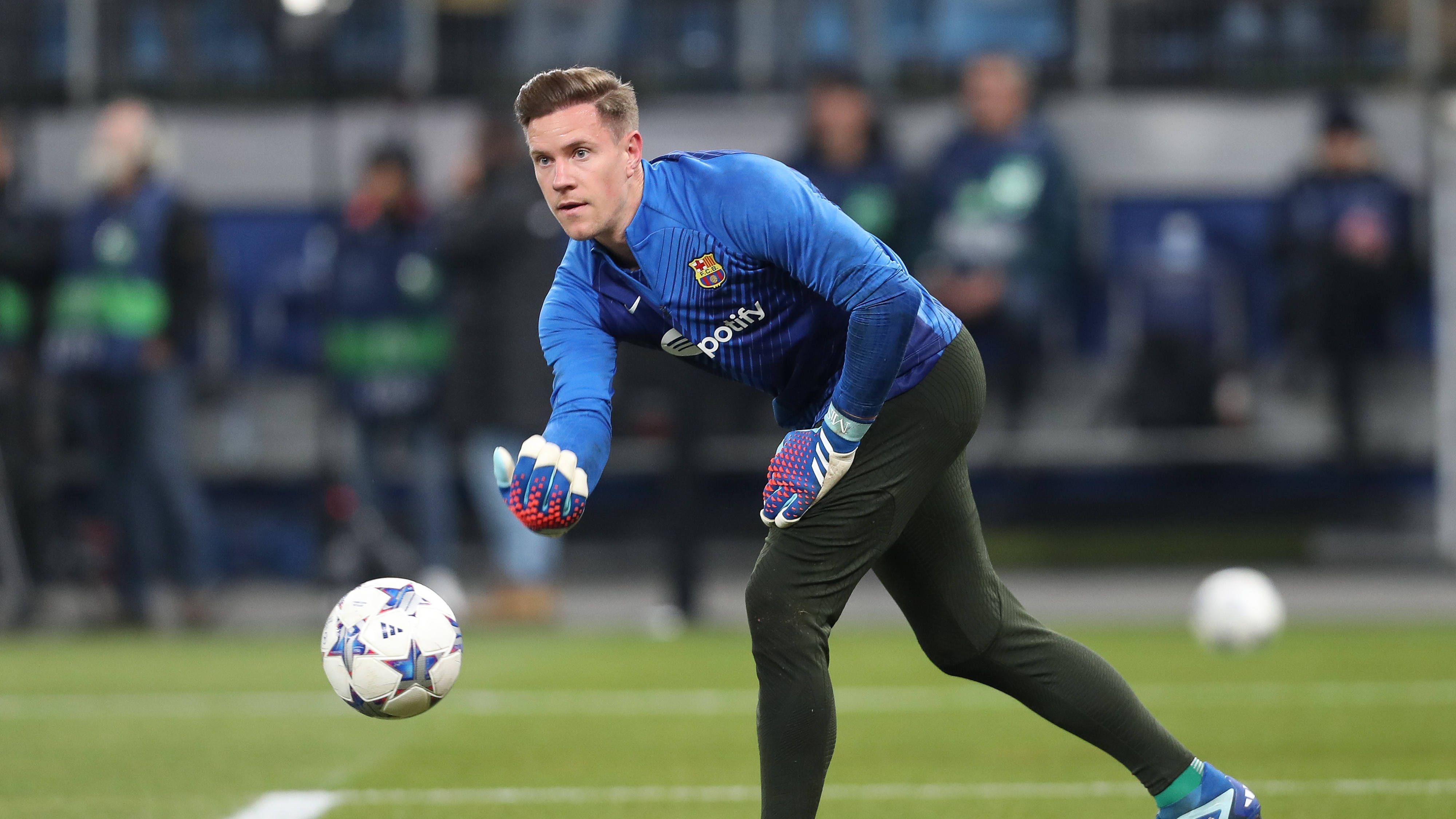 <strong>Marc-Andre ter Stegen (FC Barcelona)</strong><br>"Wir sehen den besten ter Stegen seit langem", schwärmte Barca-Trainer Xavi Ende Oktober. Was nicht verhindern konnte, dass Barca am Wochenende zum zweiten Mal in dieser Saison nach 17 Sekunden ein Gegentor kassierte. Ter Stegen war daran unschuldig. Er will nun mit dem fitten Neuer im Rücken seinen Status als Nummer 1 beim DFB zementieren.