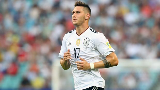 
                <strong>Niklas Süle</strong><br>
                Bayern-Neuzugang Niklas Süle ist zusammen mit Kimmich ebenfalls im Confed-Cup-Kader und wird deshalb noch nicht gleich zum Auftakt der Vorbereitung an der Säbener Straße sein. 
              