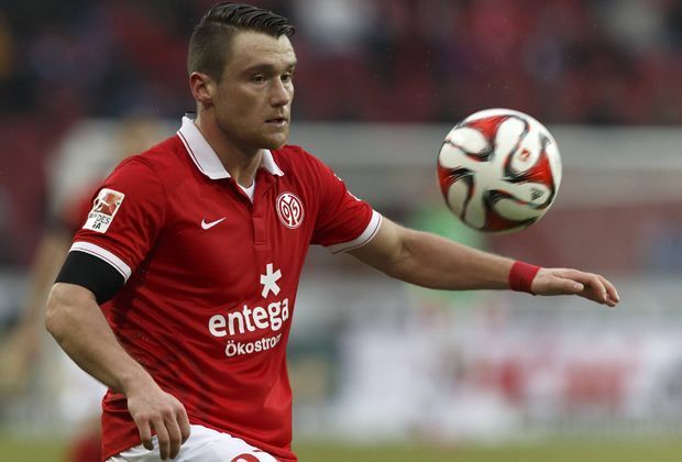 
                <strong>Christian Clemens zum 1.FSV Mainz</strong><br>
                Bis Ende kommender Saison ist Christian Clemens an den FSV Mainz ausgeliehen. Auf Schalke konnte sich der Mittelfeldspieler nicht durchsetzen. 
              