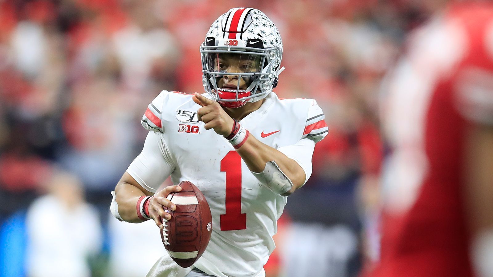 
                <strong>Justin Fields, Quarterback, Ohio State</strong><br>
                Der Heisman-Trophy-Finalist warf vergangene Saison 41 Touchdowns und lediglich drei Interceptions. Fields verfügt über herausragende Wurfkraft und die nötige Mobilität, um sich zum Gesicht einer Franchise zu entwickeln. "Er ist ehrgeizig, hart im Nehmen, ein Anführer und intelligent", lobt der ehemalige College-Coach Urban Meyer.
              