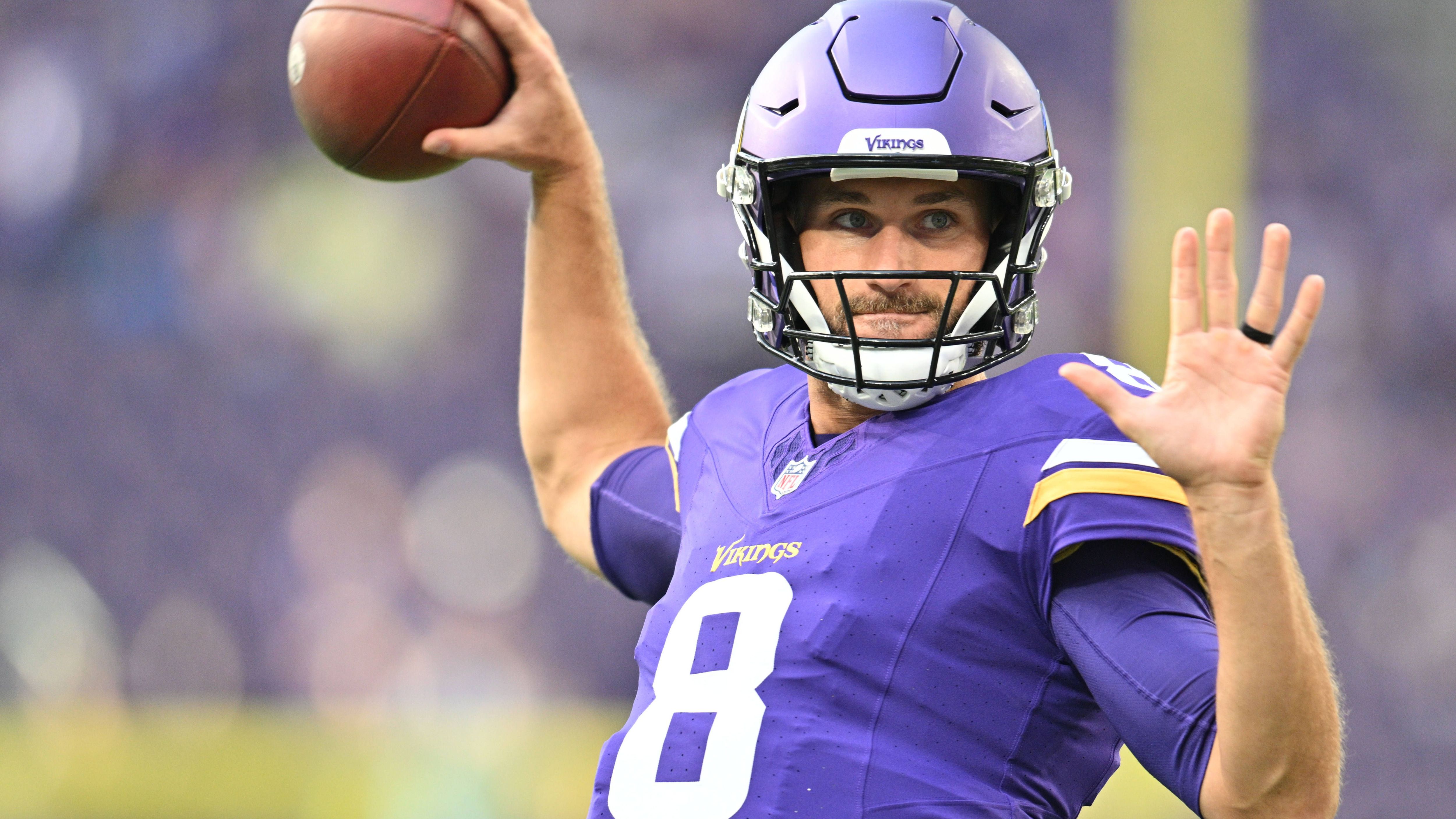 <strong>Minnesota Vikings</strong><br>- Kirk Cousins (Foto): Der erfahrene Quarterback will nach einer starken Saison endlich auch mal in den Playoffs performen.<br>- Justin Jefferson: Ist im Moment der vielleicht beste Receiver der Liga.<br>- T.J. Hockenson: Im Schatten von Jefferson sollte man den Tight End nicht unterschätzen.<br>- Danielle Hunter: Seit Jahren produziert er konstant für die D-Line.<br>- Harrison Smith: Der erfahrene Safety ist gerade neben dem Platz&nbsp; von unschätzbarem Wert.