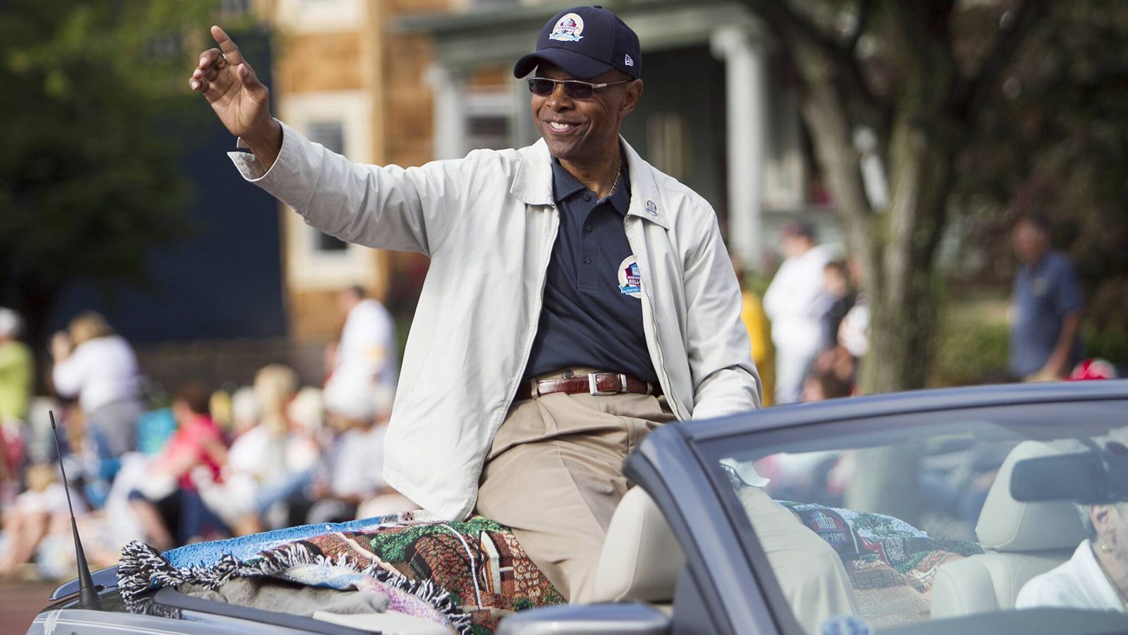 
                <strong>Gale Sayers</strong><br>
                Aktiv: 1965 - 1971Position: Running BackTeam: Chicago BearsErfolge: 4x Pro Bowl, 1x Offensive Rookie of the Year (1965)
              