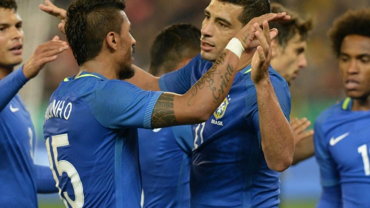 Brasilien schlägt Australien deutlich mit 4:0