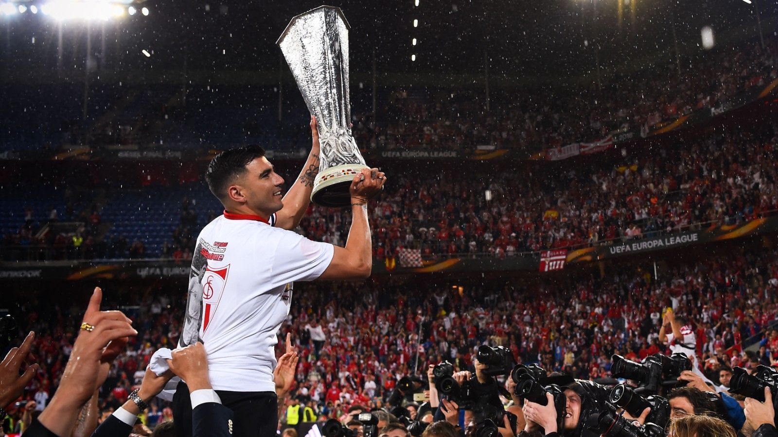 
                <strong>Sechste Titelchance für Rekordsieger FC Sevilla</strong><br>
                Nach den Titelerfolgen in den Jahren 2006, 2007, 2014, 2015 und 2016 könnte sich das Team von Julen Lopetegui in diesem Jahr den sechsten Titel in diesem Wettbewerb holen. 
              
