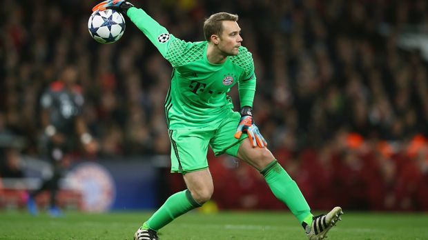 
                <strong>Tor - Manuel Neuer (FC Bayern München)</strong><br>
                Tor - Manuel Neuer (FC Bayern München)
              