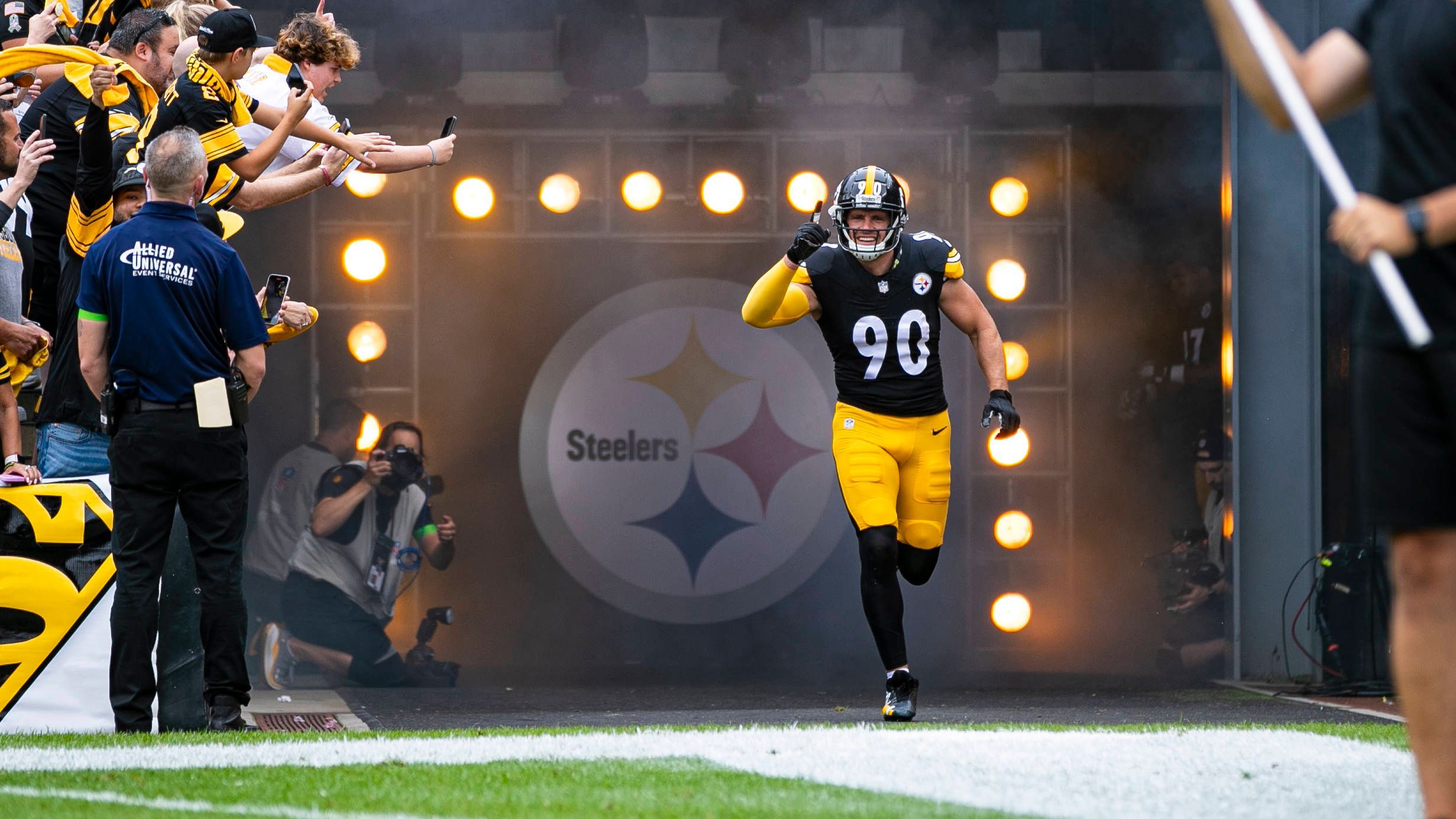 <strong>Pittsburgh Steelers: Natürlicher Rasen</strong><br>Im Acrisure Field (früher: Heinz Field) wird ebenfalls auf "Kentucky Bluegrass" gespielt.