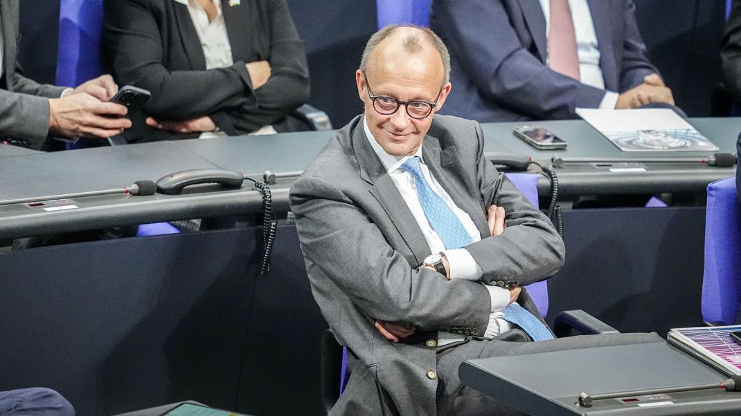 Unions-Fraktionschef Friedrich Merz sitzt im Bundestag.