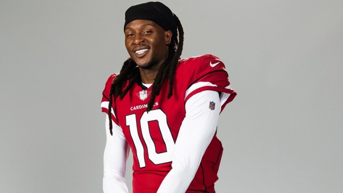 
                <strong>Arizona Cardinals: DeAndre Hopkins</strong><br>
                
              