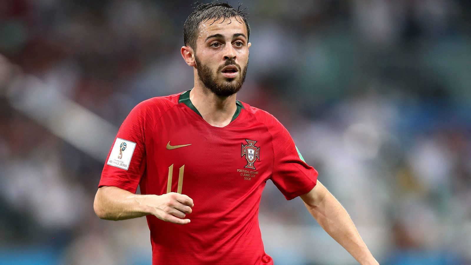 
                <strong>Bernardo Silva (Portugal)</strong><br>
                Am Star von Manchester City lief die Begegnung eigentlich bis zu seiner Auswechslung in der 69. Minute meistens vorbei. Vor der Pause sorgte Silva nur einmal für Aufsehen, als er Gelb für ein zu hartes Einsteigen sah, kurz nach dem Seitenwechsel mit einem eher mäßig gefährliche Distanzschuss. ran-Note: 4
              