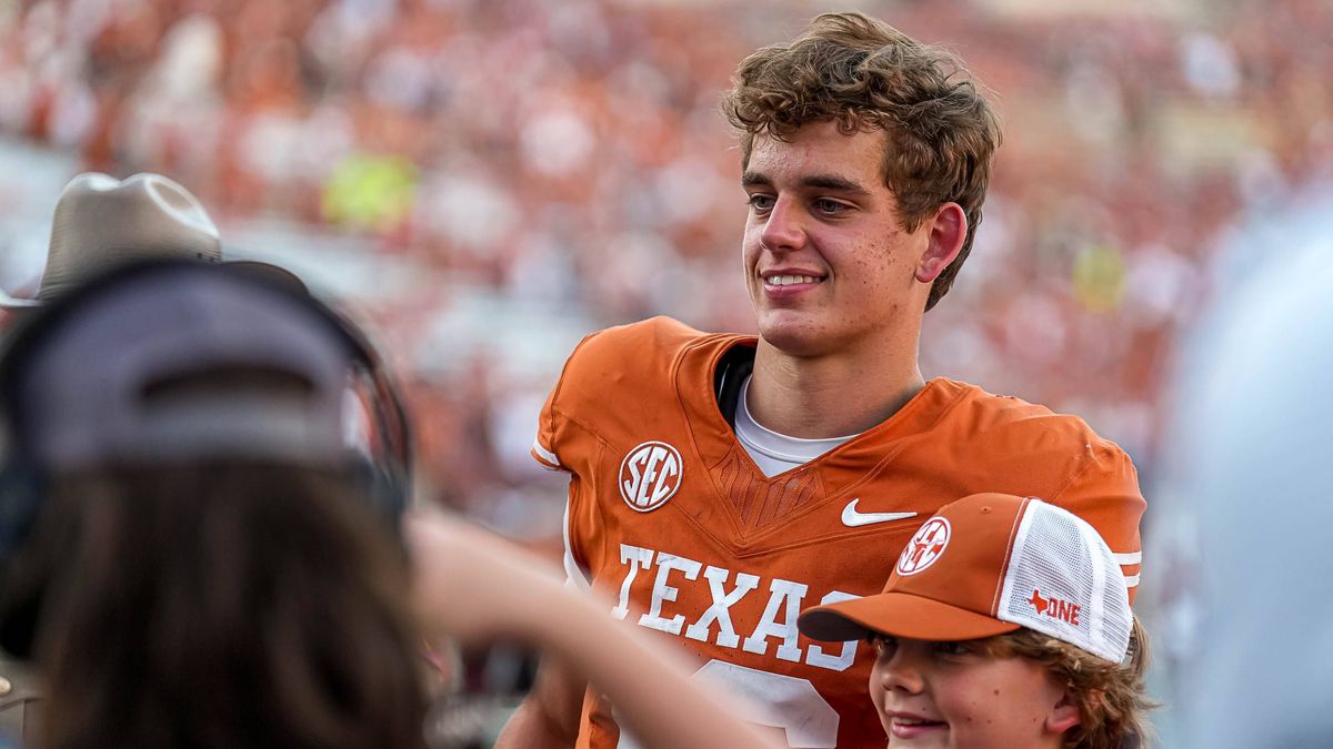NCAA, College League, USA Football: Mississippi State at Texas Sep 28, 2024; Austin, Texas, USA; Texas Longhorns quarterback Arch Manning (16) takes a photo with fans after the 35-13 victory over t...