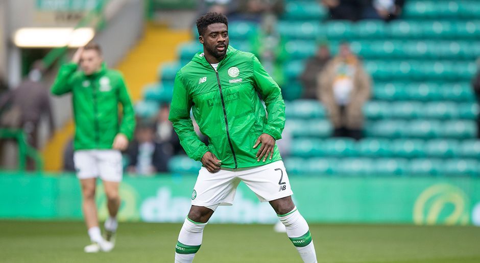 
                <strong>Kolo Toure</strong><br>
                Kolo Toure besteht vor jedem Spiel darauf, als letzter Akteur seines Teams auf den Platz zu gehen. Dem Ivorer ist sein Ritual derart wichtig, dass er sogar den Anpfiff eines Champions-League-Spiels verpasste, weil sich ein Ersatzspieler seines Teams zu viel Zeit in der Kabine ließ.
              