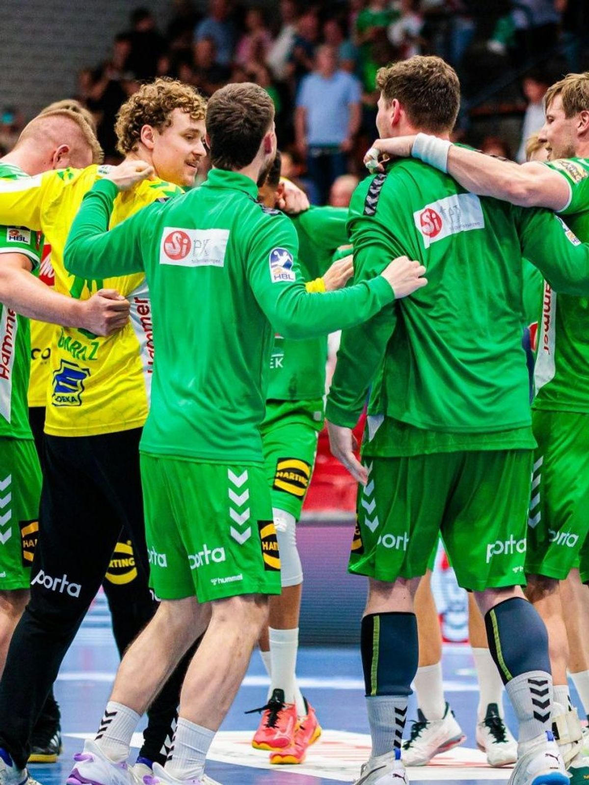 Party in grün: Die Bundesliga-Rückkehr ist perfekt