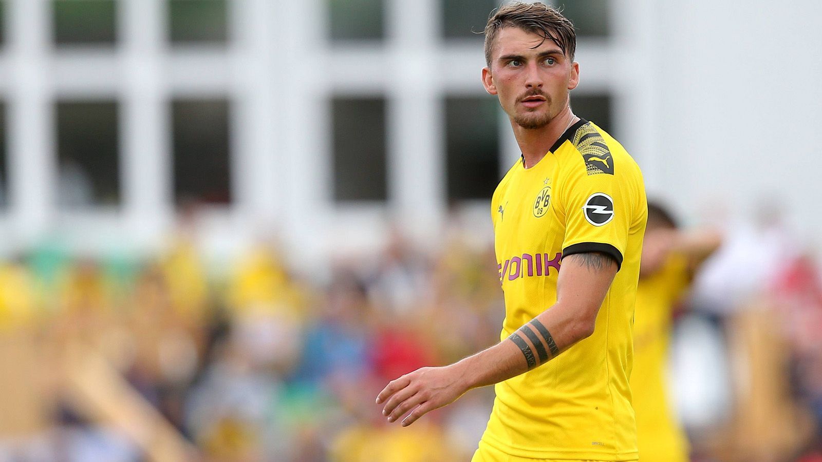 
                <strong>Maximilian Philipp</strong><br>
                Sturm
              