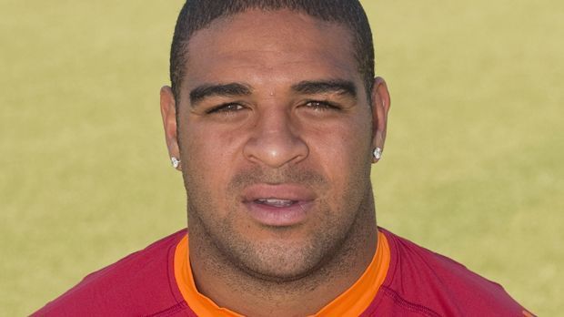 
                <strong>Adriano: Offensive Tackle</strong><br>
                Adriano - Offensive Tackle: Auch der ehemalige Star von Inter Mailand lässt es sich nach der Karriere gut schmecken. Das Zusatzgewicht könnte Adriano nutzen, um Quarterbacks zu schützen.
              