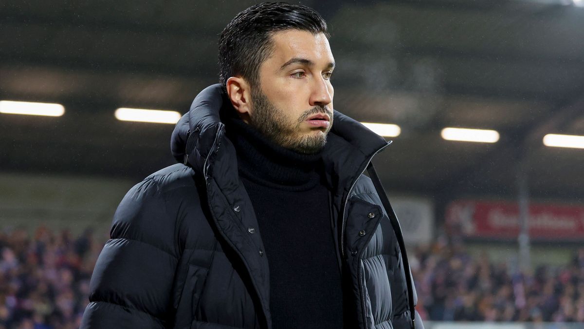 Trainer Nuri Sahin (Borussia Dortmund) schaut enttaeuscht, Bundesliga, Holstein Kiel v Borussia Dortmund, Holstein Stadium am 14. January 2025 in Kiel, Deutschland. (Foto von Marco Steinbrenner DeF...