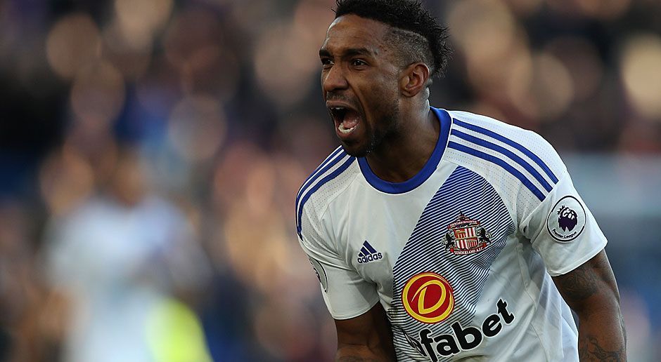 
                <strong>Platz 15 (geteilt): AFC Sunderland mit Jermain Defoe</strong><br>
                Defoe kassiert 4,3 Millionen Euro pro Jahr.
              