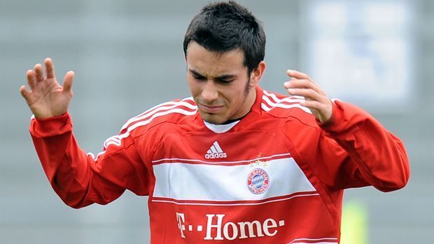 
                <strong>Nicola Sansone</strong><br>
                Auch Nicola Sansone wird erst nach seinem Abgang beim FC Bayern München zum Nationalspieler. In der bayrischen Landeshauptstadt schafft er es nur in die Jugendmannschaften. Mittlerweile kickt er wieder in seiner Heimat Italien und ist Teil der "Squadra Azzurra". 
              