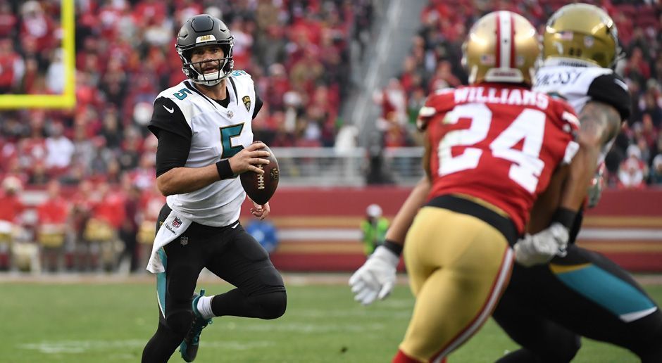 
                <strong>9. Blake Bortles (Jacksonville Jaguars)</strong><br>
                In den letzten Jahren wurde eimerweise Häme über Blake Bortles ausgeschüttet. Nun spielt er in den Playoffs. Aber: Die Jaguars stehen vor allem deshalb in der Postseason, weil sie Bortles' Arbeitsaufwand in Grenzen gehalten haben und sich auf die brutal starke Defensive und das produktive Laufspiel konzentriert haben. Zwar spielte Bortles seine bislang beste Saison, berauschend ist sie aber längst nicht. Es spricht wenig dafür, dass er in der Postseason zum Game-Changer avancieren kann – muss er für die Jags aber vielleicht auch gar nicht.
              