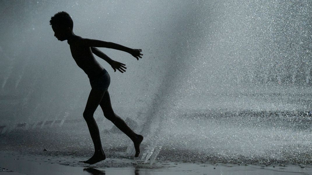 Die kommende Woche bringt extreme Hitze mit sich - Bundesbürger sollten sich schützen.