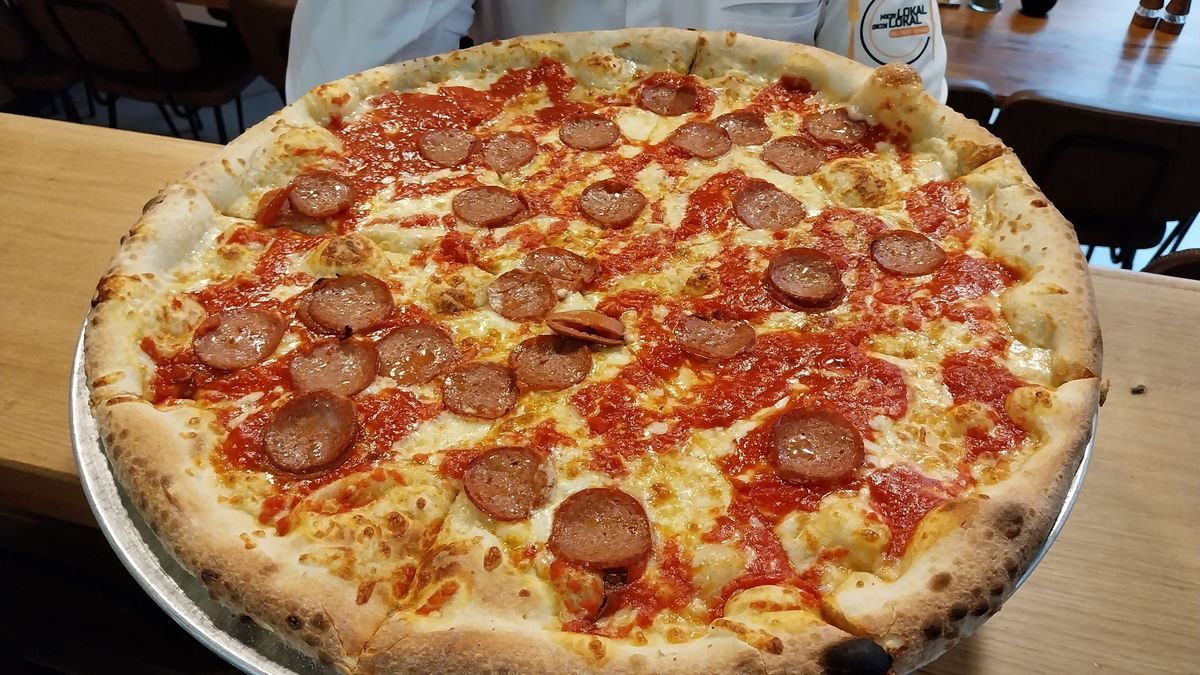 Spicy Sausage Pizza 50 cm 