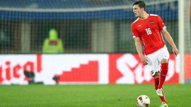 
                <strong>Kevin Wimmer</strong><br>
                Kevin Wimmer: Ebenfalls eine Bundesliga-Vergangenheit hat der frühere Innenverteidiger des 1. FC Köln. Sein Wechsel zu Tottenham bringt dem 22-Jährigen bislang nicht den erhofften Entwicklungsschritt. Wimmer wartet noch auf seinen ersten Pflichtspiel-Einsatz, sitzt derzeit sogar nur auf der Tribüne.
              