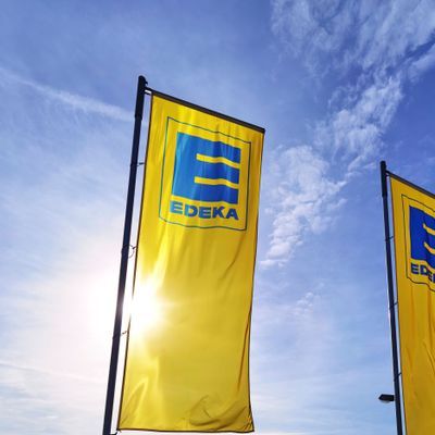 Der Lebensmittelhändler Edeka bekommt Ärger. 