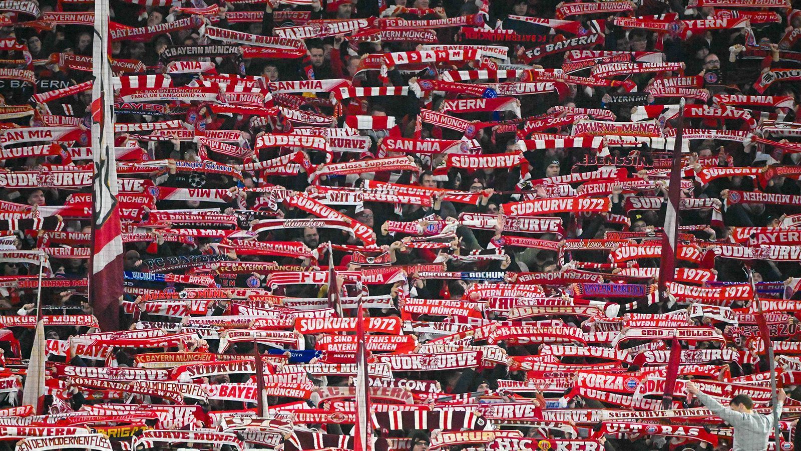 <strong>Platz 1: FC Bayern München</strong><br>
                Der FC Bayern München wächst und wächst. Nachdem in den vergangenen Jahren die Marke von 300.000 Mitgliedern geknackt wurde, steht der deutsche Rekordmeister mittlerweile bei 316.000 Mitgliedern. Ganz knapp mehr als die Boca Juniors.