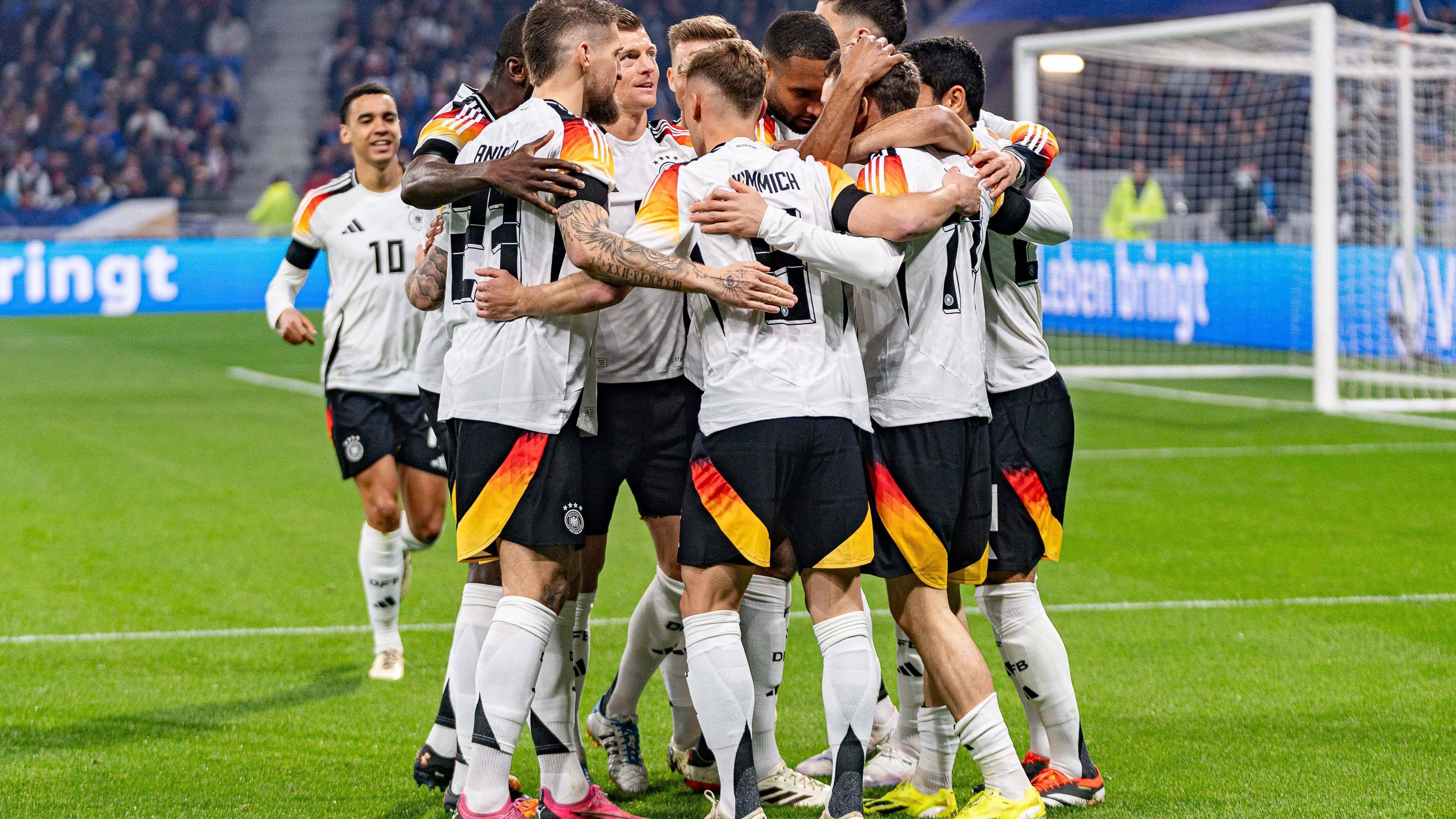 <strong>Frankreich vs. Deutschland: Noten und Einzelkritiken beider Teams</strong><br>Deutschland schlägt Frankreich auswärts mit 2:0 und kann dabei vor allem im zweiten Durchgang überzeugen. Die Noten und Einzelkritiken beider Teams.
