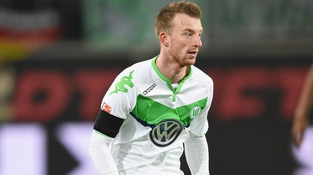 
                <strong>Mittelfeld: Maximilian Arnold (VfL Wolfsburg)</strong><br>
                Mittelfeld: Maximilian Arnold (VfL Wolfsburg). Mit einer angekommenen Passquote von 84% verschafft sich der 21-Jährige einen Platz in dieser Elf. Desweiteren kommt Arnold in jedem Spiel der Gruppenphase zu einem Einsatz.
              