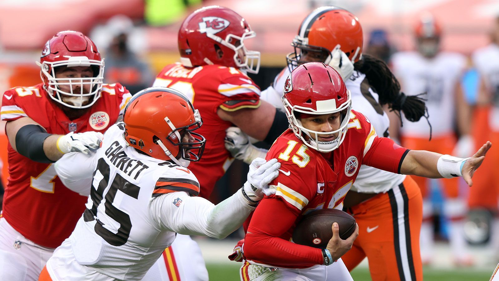 
                <strong>Cleveland Browns at Kansas City Chiefs</strong><br>
                &#x2022; Kickoff: Sonntag, 12. September 2021, 22:25 Uhr deutscher Zeit<br>
              