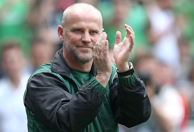 
                <strong>"Mein deutscher Papa"</strong><br>
                Ex-Werder-Coach Thomas Schaaf darf natürlich nicht fehlen. "Meinen deutschen Papa" nennt Ailton seinen großen Förderer, der es nicht immer leicht hatte mit dem Kindskopf im Werder-Trikot.
              