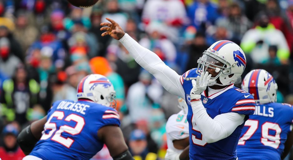 
                <strong>Buffalo Bills</strong><br>
                Franchise-Rekord: Defensive Tackle Kyle Williams schraubte seinen Karrierewert an Sacks auf 43,5 - die meisten eines Defensive Tackle in der Franchise-Geschichte.
              