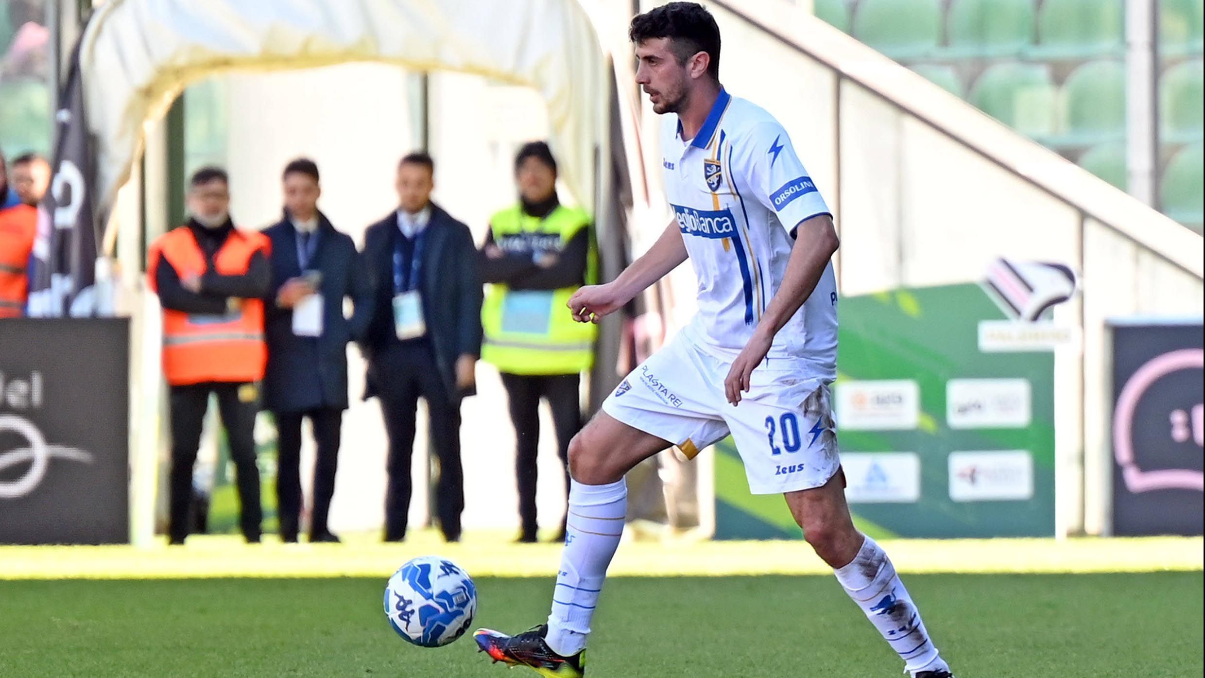 
                <strong>Platz 3: Frosinone Calcio </strong><br>
                &#x2022; Liga: Serie B (zweite italienische Liga)<br>&#x2022; 14 Gegentore in 25 Ligaspielen<br>&#x2022; durchschnittliche Gegentore pro Spiel: 0,56<br>
              
