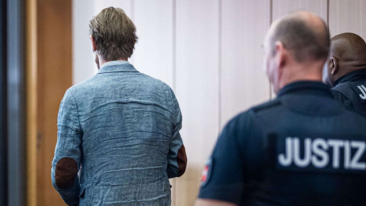 Der Maddie-Verdächtige Christian B. (l) hat konkrete Pläne nach seiner Freilassung.
