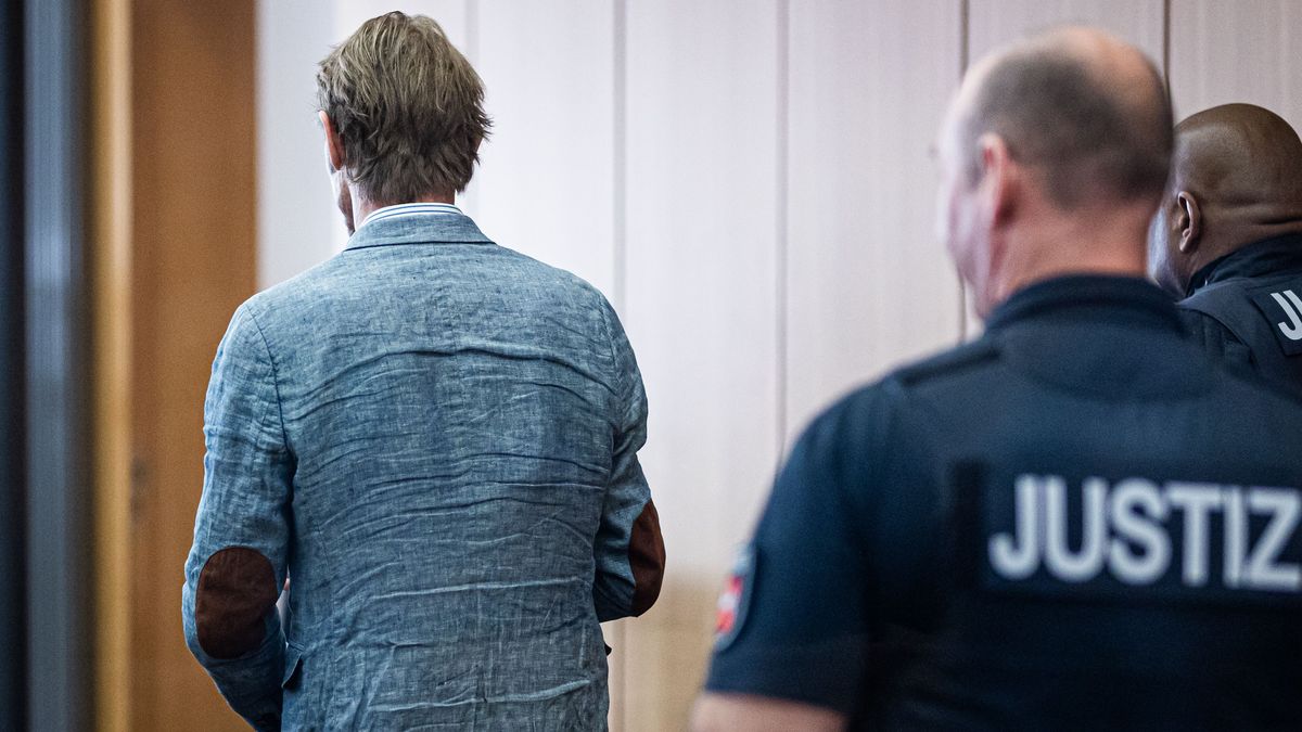 Der Maddie-Verdächtige Christian B. (l) hat konkrete Pläne nach seiner Freilassung.