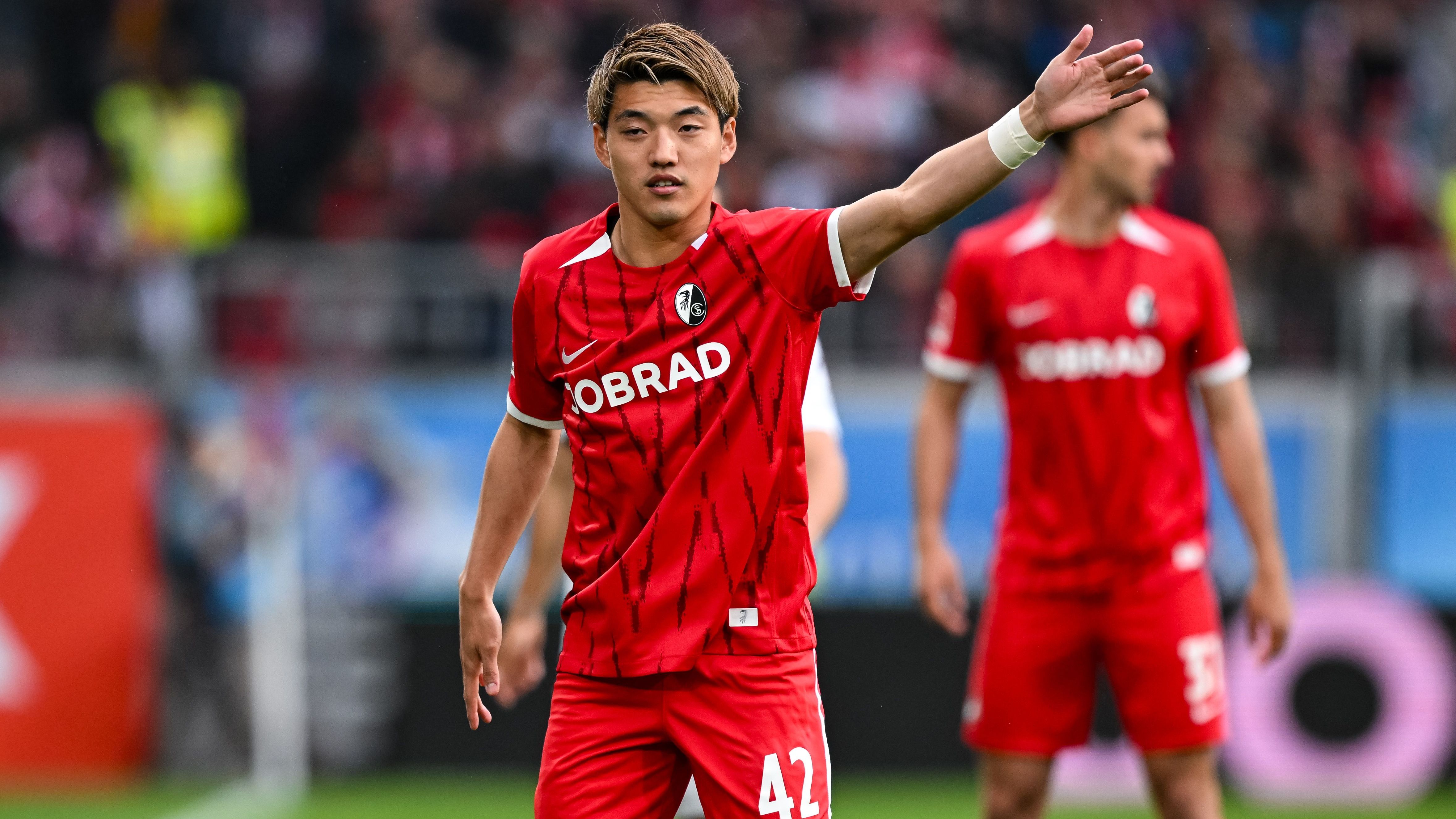 <strong>Platz 11: SC Freiburg</strong><br><strong>Ausgaben für den Kader:</strong>&nbsp;93,20 Millionen Euro<br><strong>Marktwert des Kaders:</strong> 197,50 Millionen Euro<br><strong>Differenz:</strong>&nbsp;104,30 Millionen Euro<br><strong>Wertschöpfung:</strong>&nbsp;52,8 Prozent