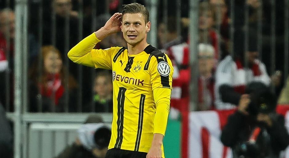 
                <strong>Lukasz Piszczek</strong><br>
                Der Pole ist im Zweikampfverhalten zu unentschlossen. Er verschuldet mit einem Stolperfehler in der 32. Minute fast den Rückstand und hat Glück, dass nach seinem Stellungsfehler kurz vor der Halbzeit nicht auf 1:3 erhöht. ran-Note: 4
              