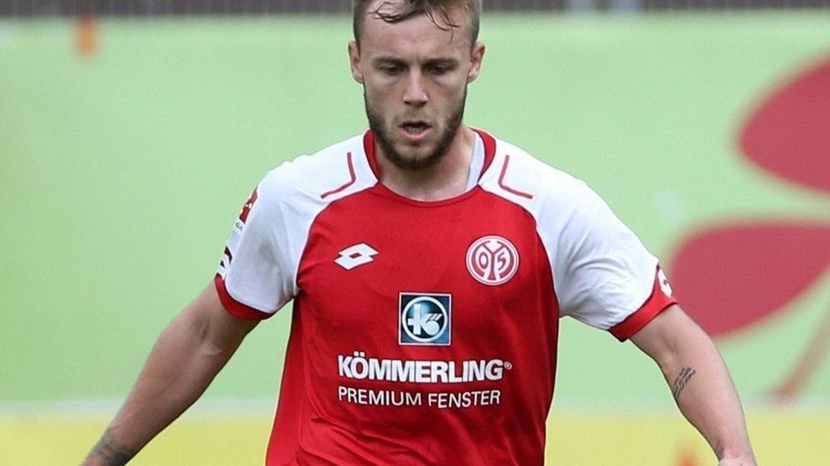 Alexandru Maxim mit dem Siegtreffer für Mainz 05