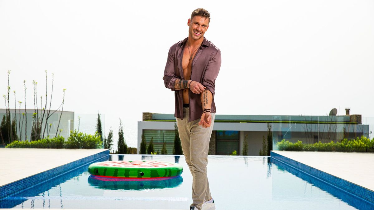 "Beauty & The Nerd"-Kandidat Chris plaudert im Reality-TV-Podcast "Blitzlichtgewitter" aus dem Nähkästchen.