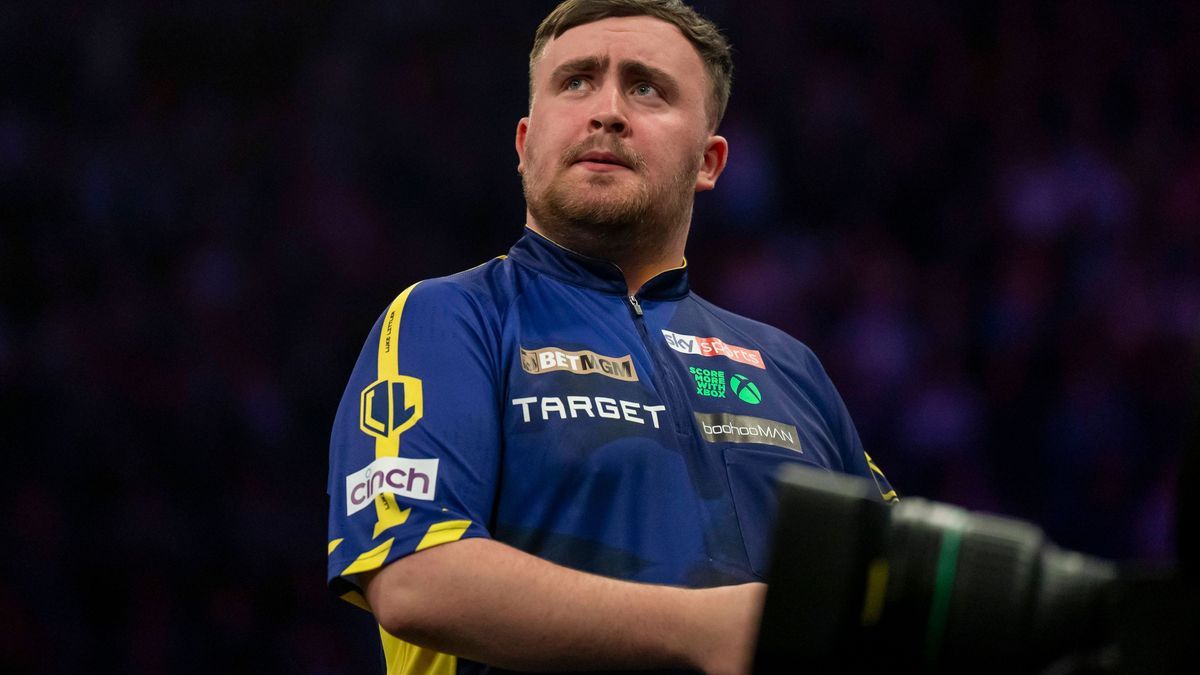 BetMGM Premier League Darts, Leeds, Luke Littler during the BetMGM Premier League Darts, Night 14, at First Direct Arena, Leeds, England, United Kingdom on 8 May 2025 Credit: Alex Young Every Secon...